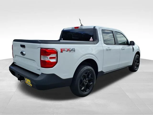 Used 2023 White Ford Lariat image 11
