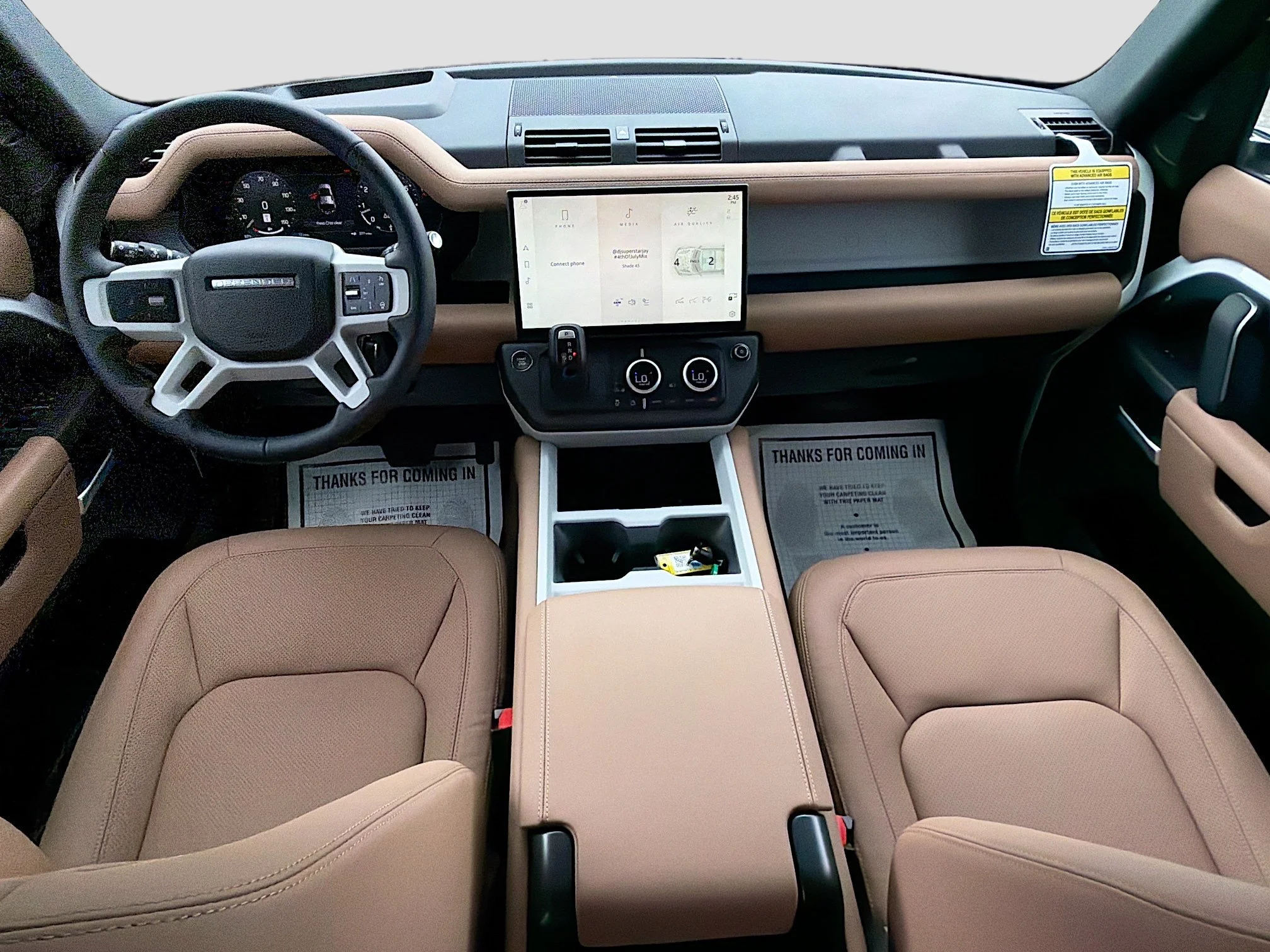 New 2026 Fuji White Land Rover X-Dynamic SE image 15