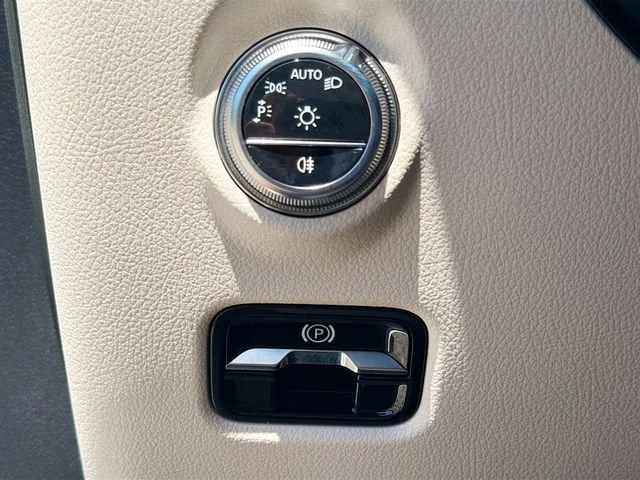 Used 2025 Polar White Mercedes-Benz C 300 image 35