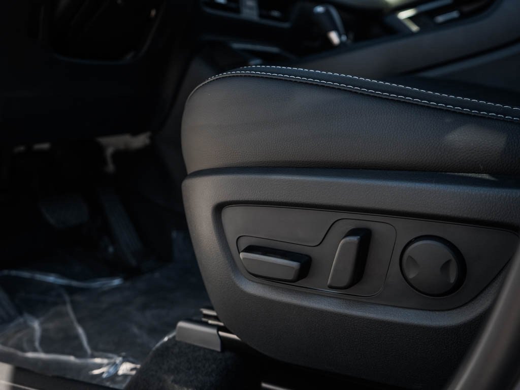 New 2026 Machine Gray Metallic Mazda 2.5 S Premium AWD image 18