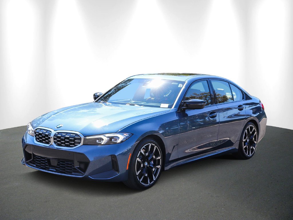 2025 BMW 3 Series photo 3