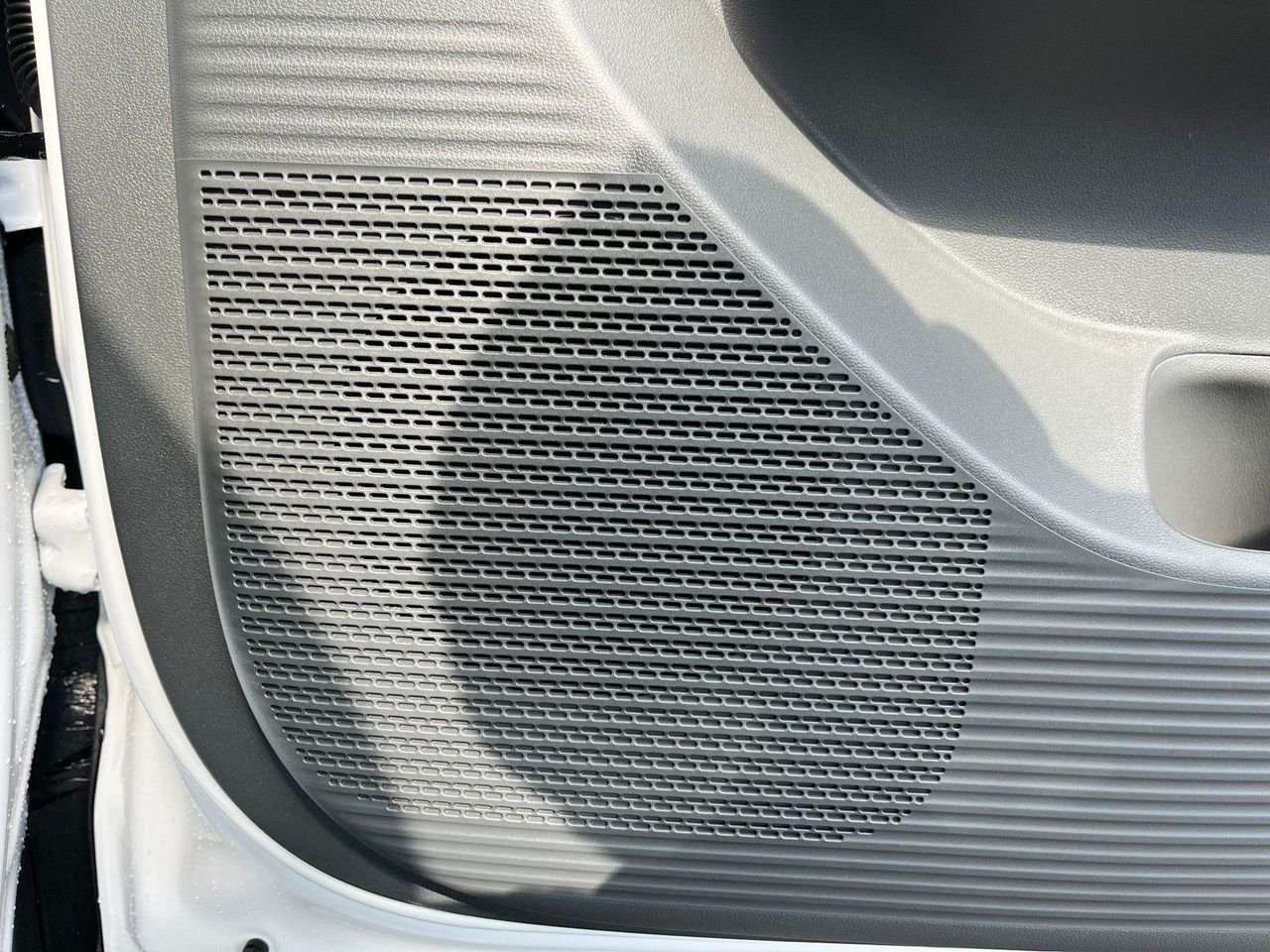 New 2027 White Hyundai SEL image 24