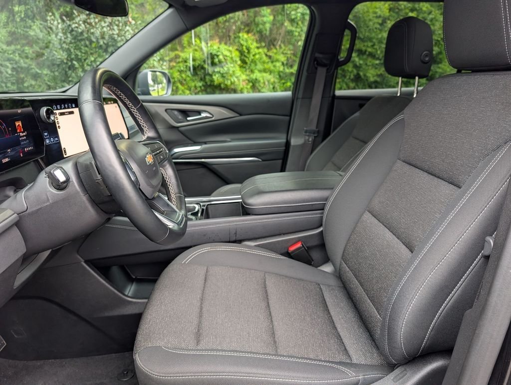 Used 2025 Black Chevrolet LT image 12