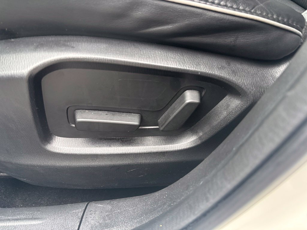 Used 2025 White Mazda 2.5 S Select Package image 18