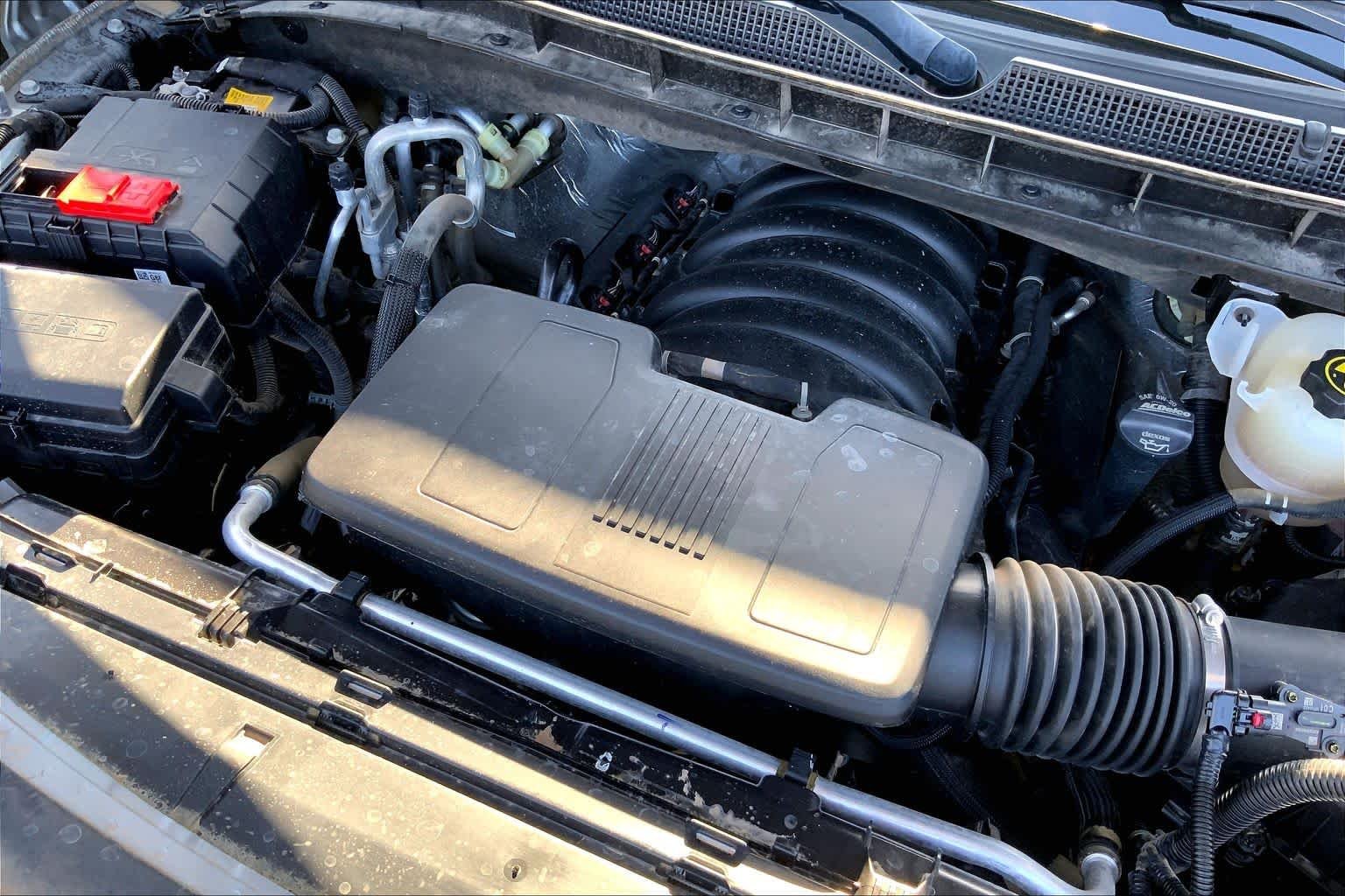 Used 2024 Sterling Gray Metallic Chevrolet LT image 33