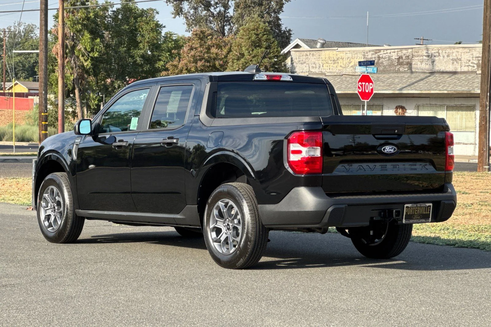New 2026 Shadow Black Ford XLT image 7