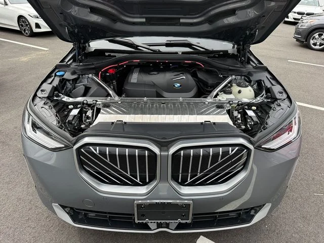 Used 2025 Skyscraper Grey Metallic BMW 30 xDrive image 24