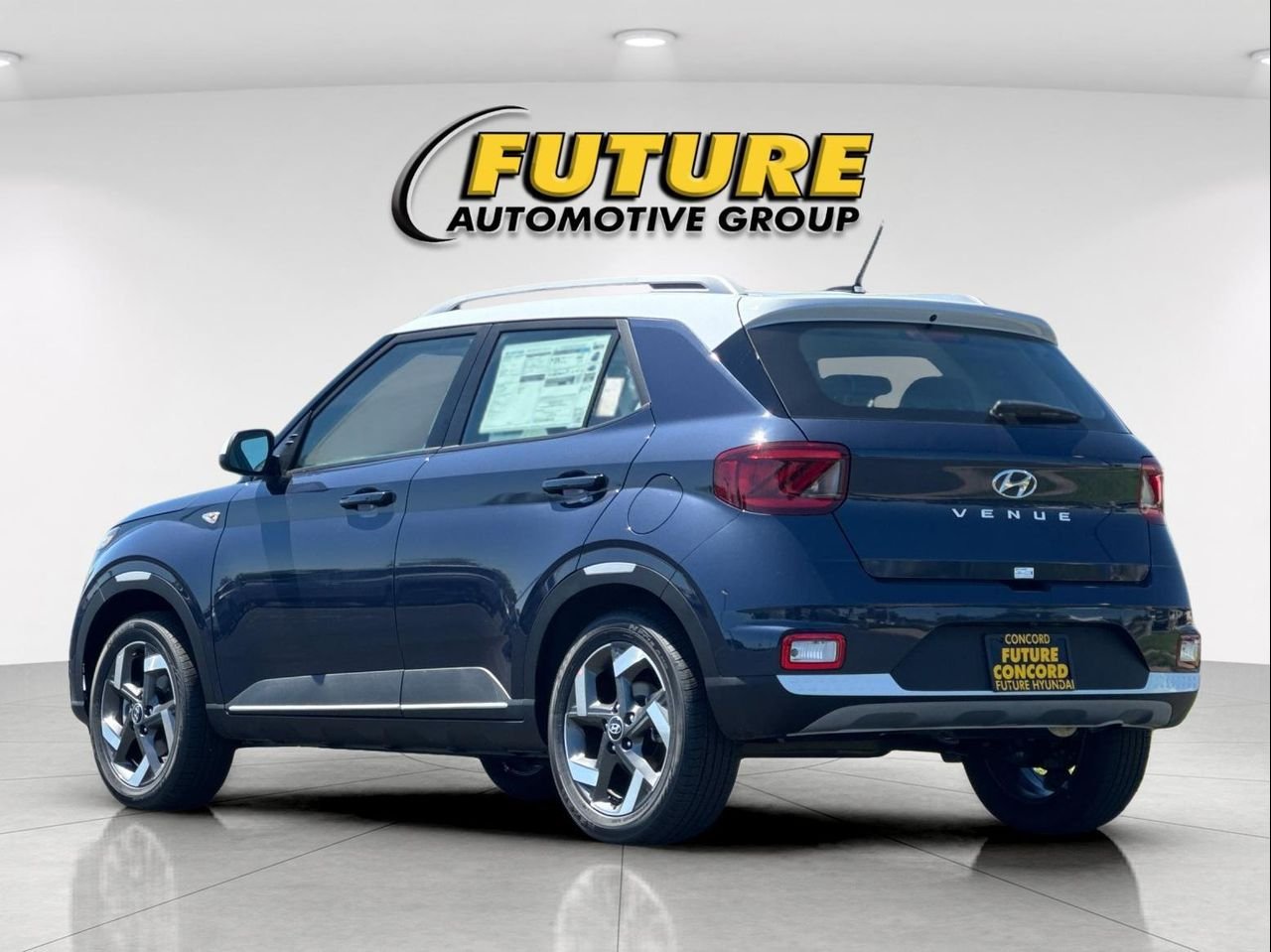 New 2026 White Hyundai SEL w/Two-Tone Roof image 5
