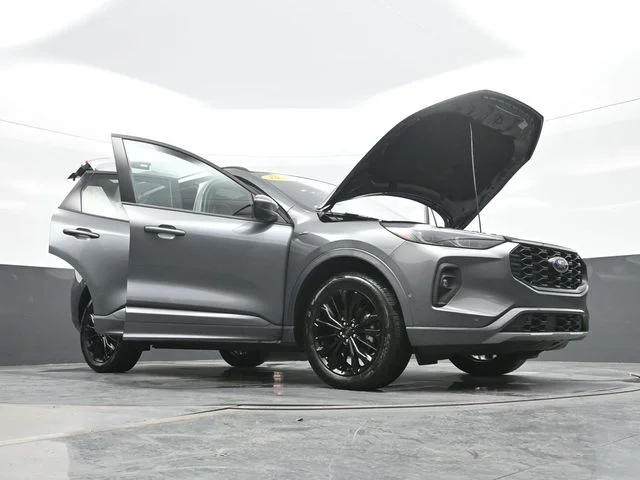 Used 2024 Gray Ford ST-Line Elite image 32