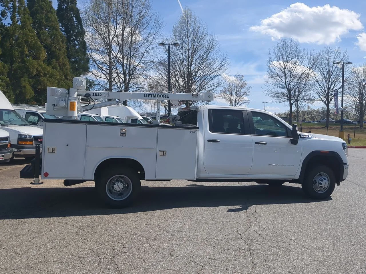 New 2026 Summit White GMC Pro image 9