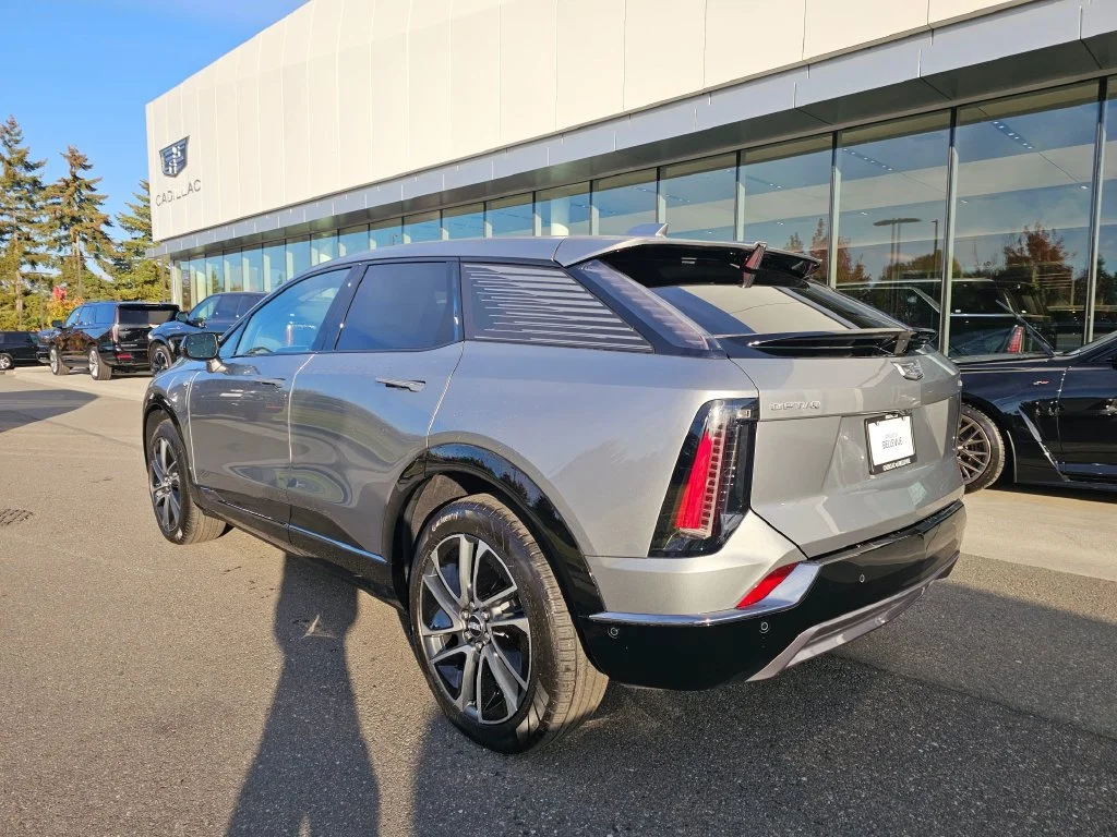 New 2027 Argent Silver Metallic Cadillac Sport image 5