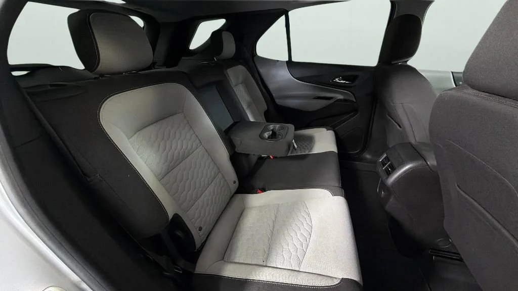 Used 2018 SILVER ICE METALLIC Chevrolet LS image 29