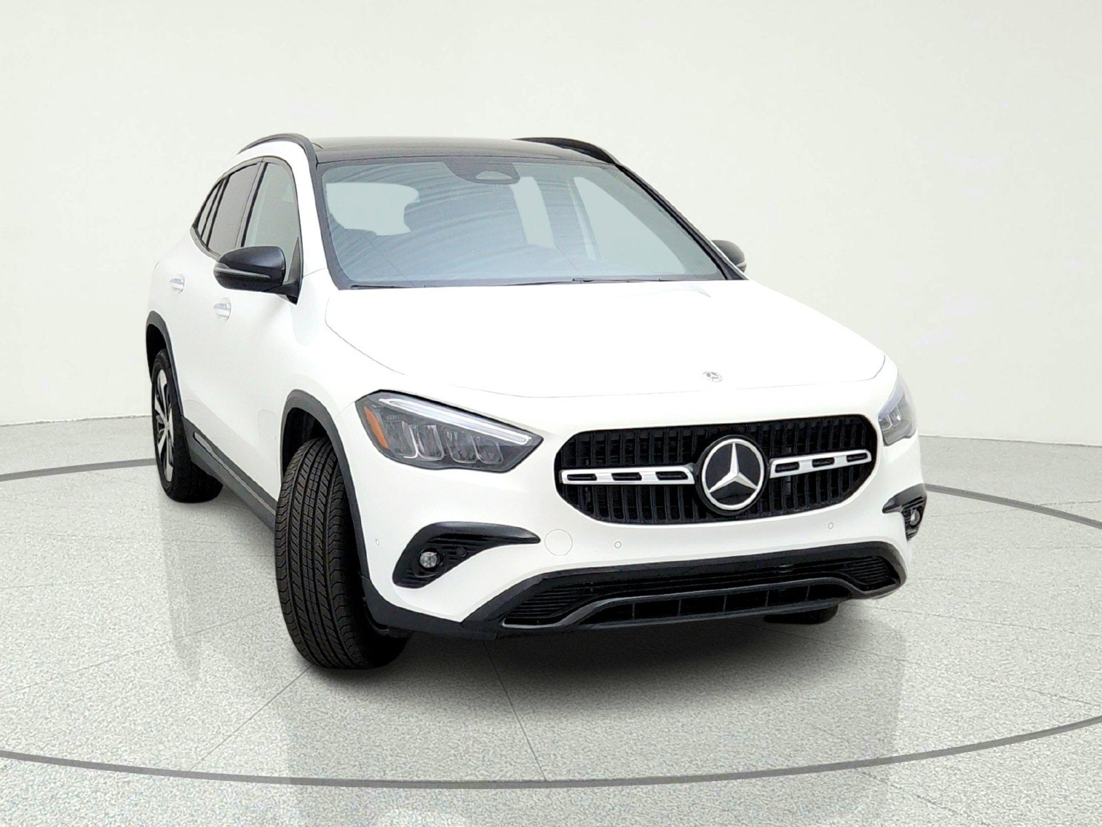 New 2026 Polar White Mercedes-Benz GLA 250 SUV image 4