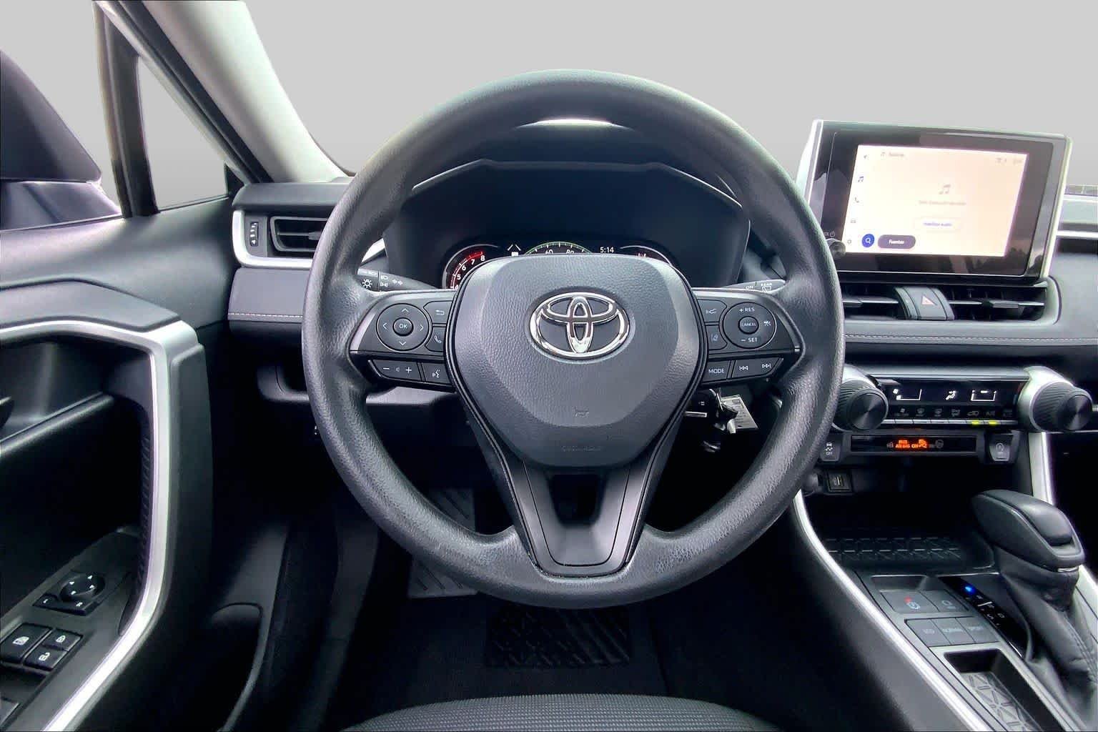 Used 2025 Ice Cap Toyota LE image 6