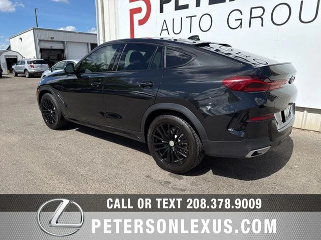 Used 2023 Black BMW xDrive40i image 6