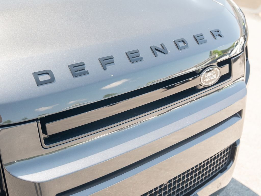 Used 2026 Gray Land Rover X-Dynamic SE image 16