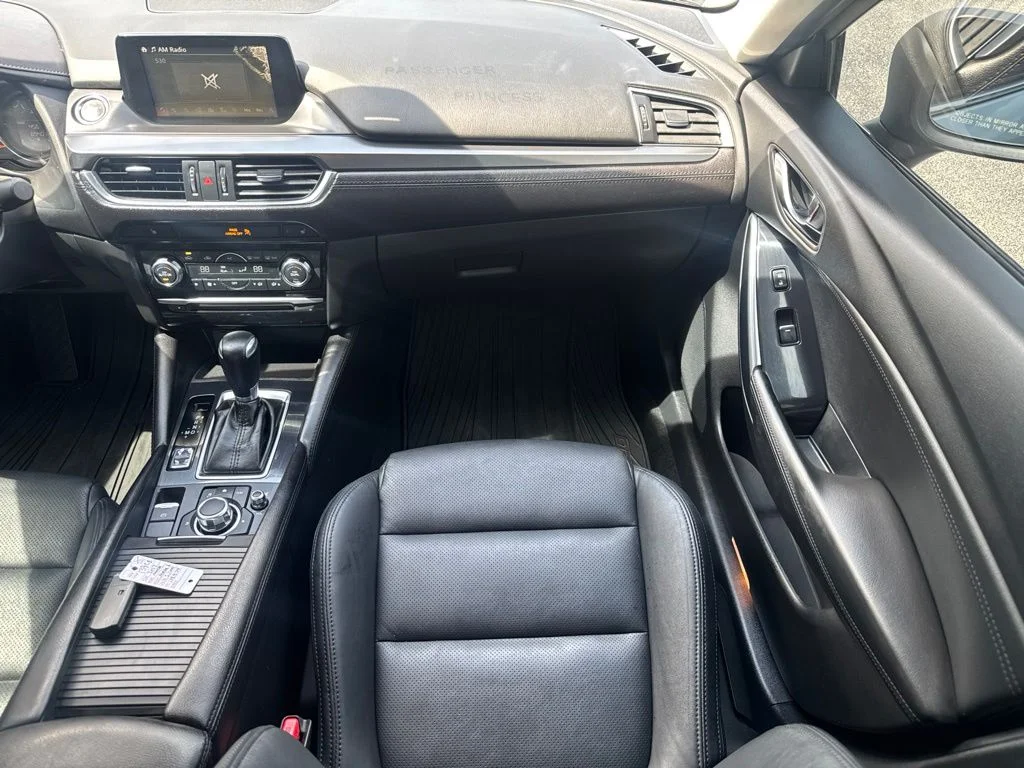 Used 2017 Silver Mazda Touring image 24