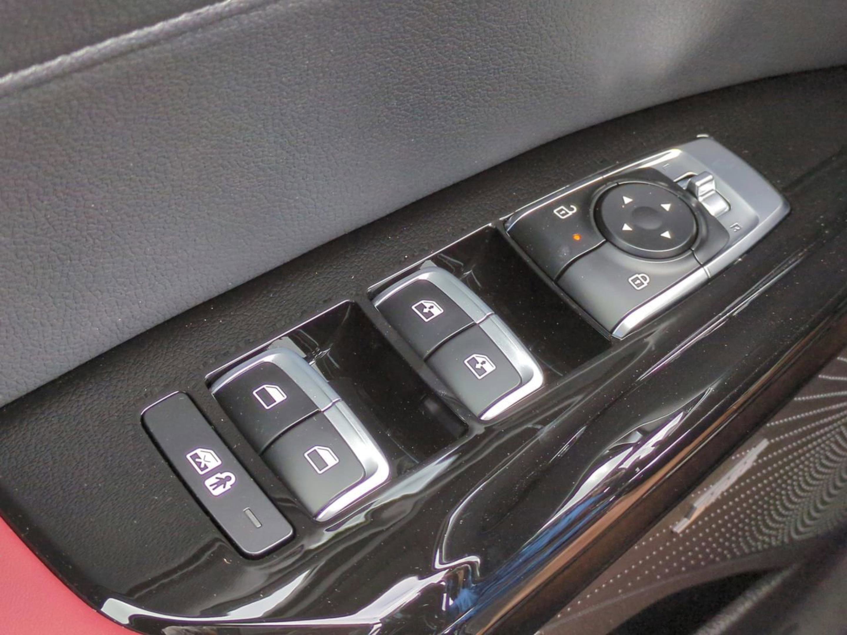 New 2026 Snow White Pearl Kia GT-Line FWD image 28