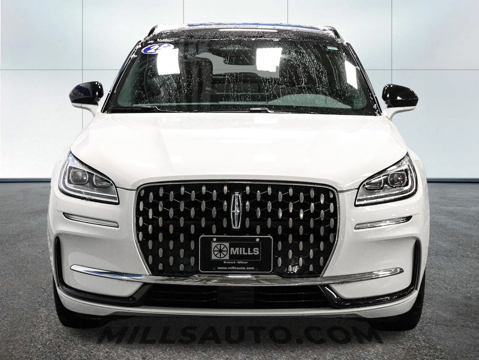 Certified Used 2025 White Lincoln Grand Touring image 12