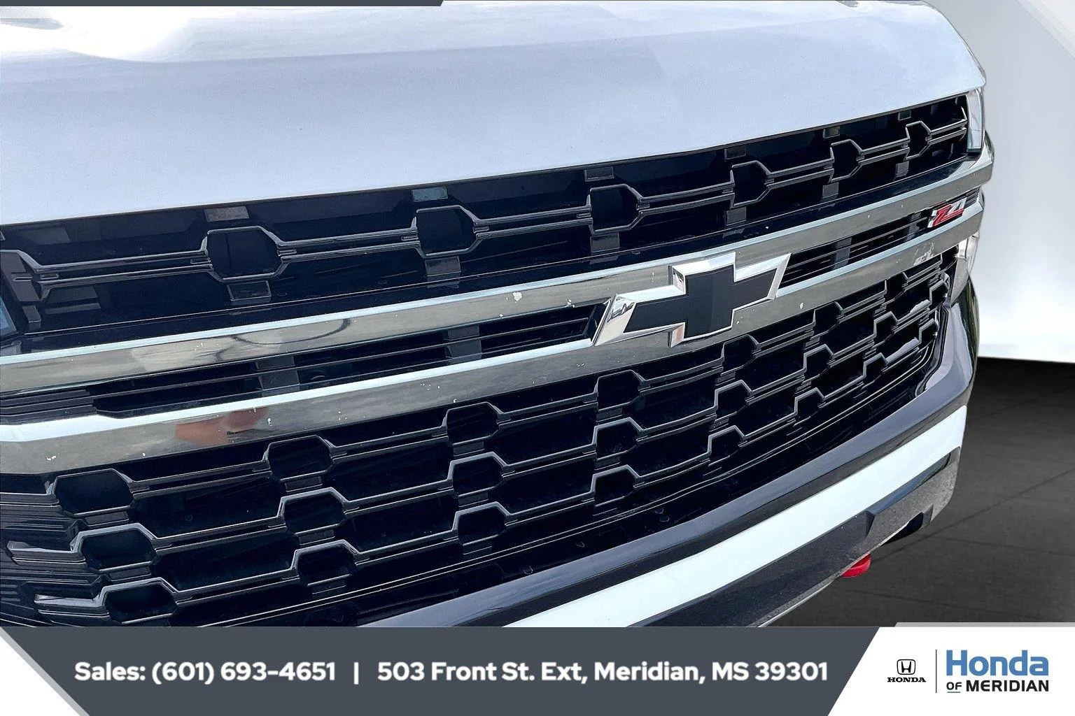 Used 2021 Summit White Chevrolet Z71 image 22