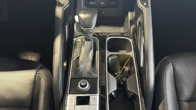 Used 2022 Green Kia EX image 20