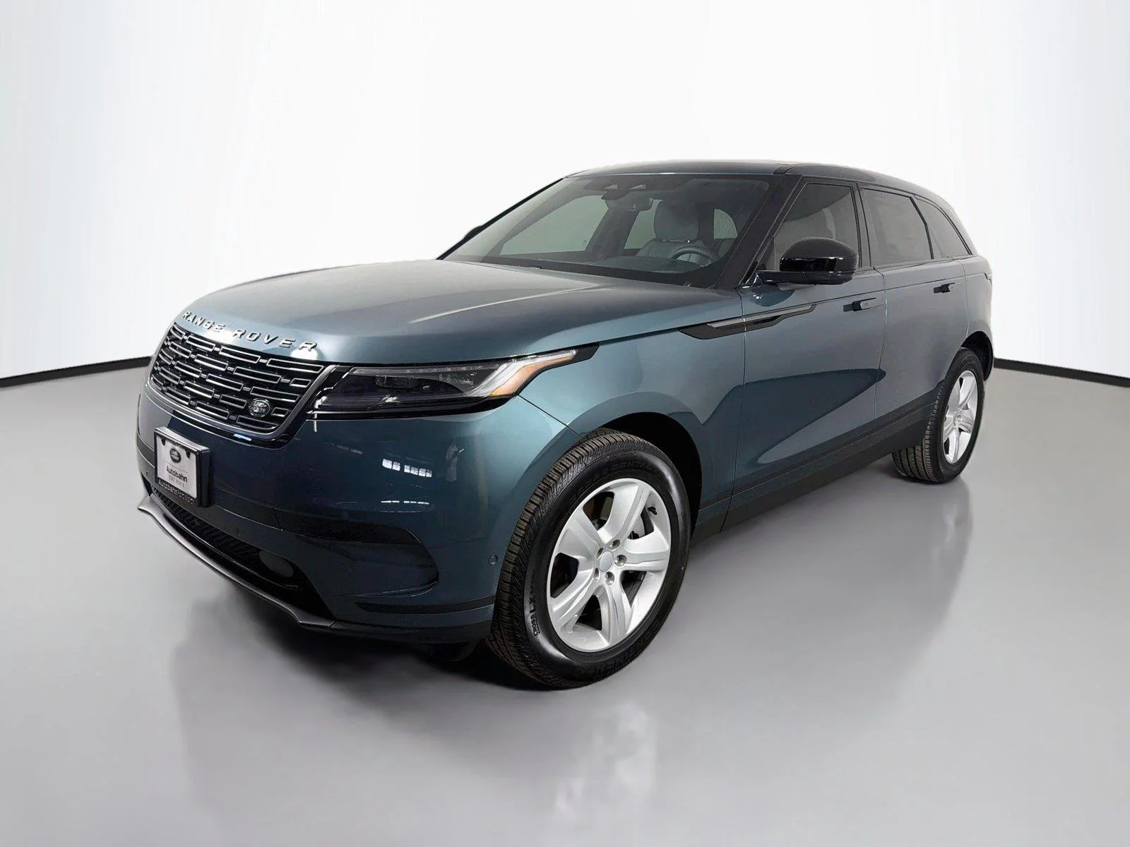 2026 Land Rover Range Rover Velar