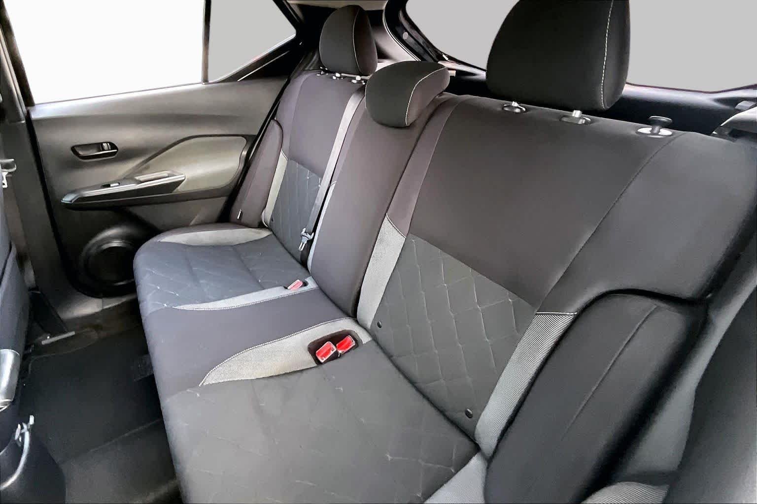 Used 2020 Super Black Nissan S image 20