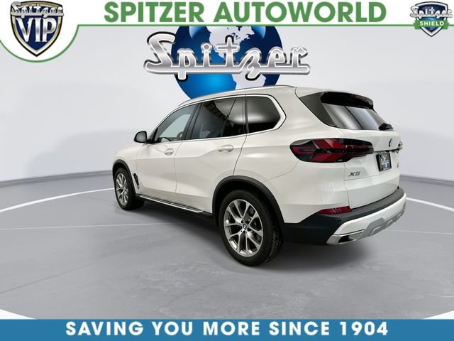 Used 2026 White BMW xDrive40i image 7