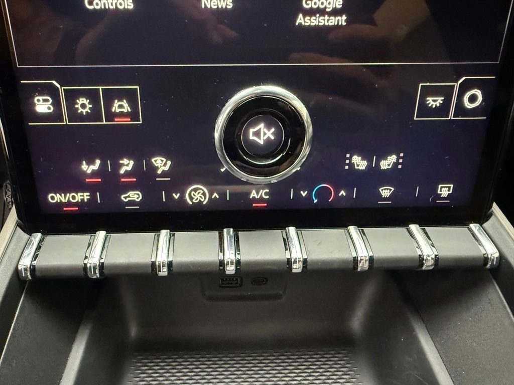 Used 2025 Metallic GMC Elevation image 6