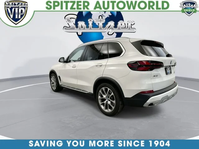 Used 2026 White BMW xDrive40i image 7