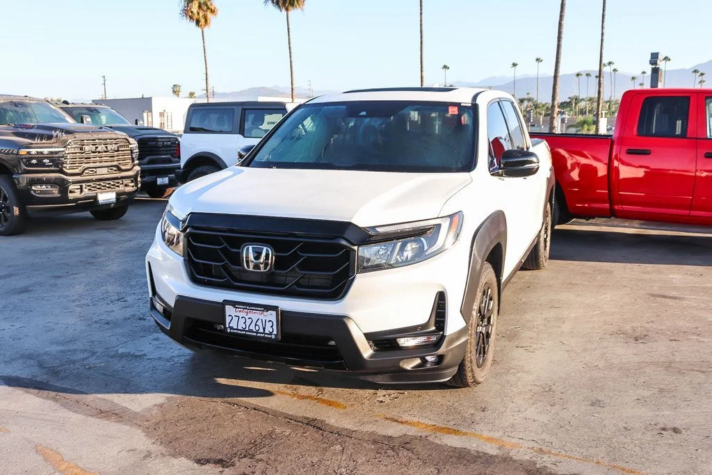 Used 2022  Honda Black Edition image 4
