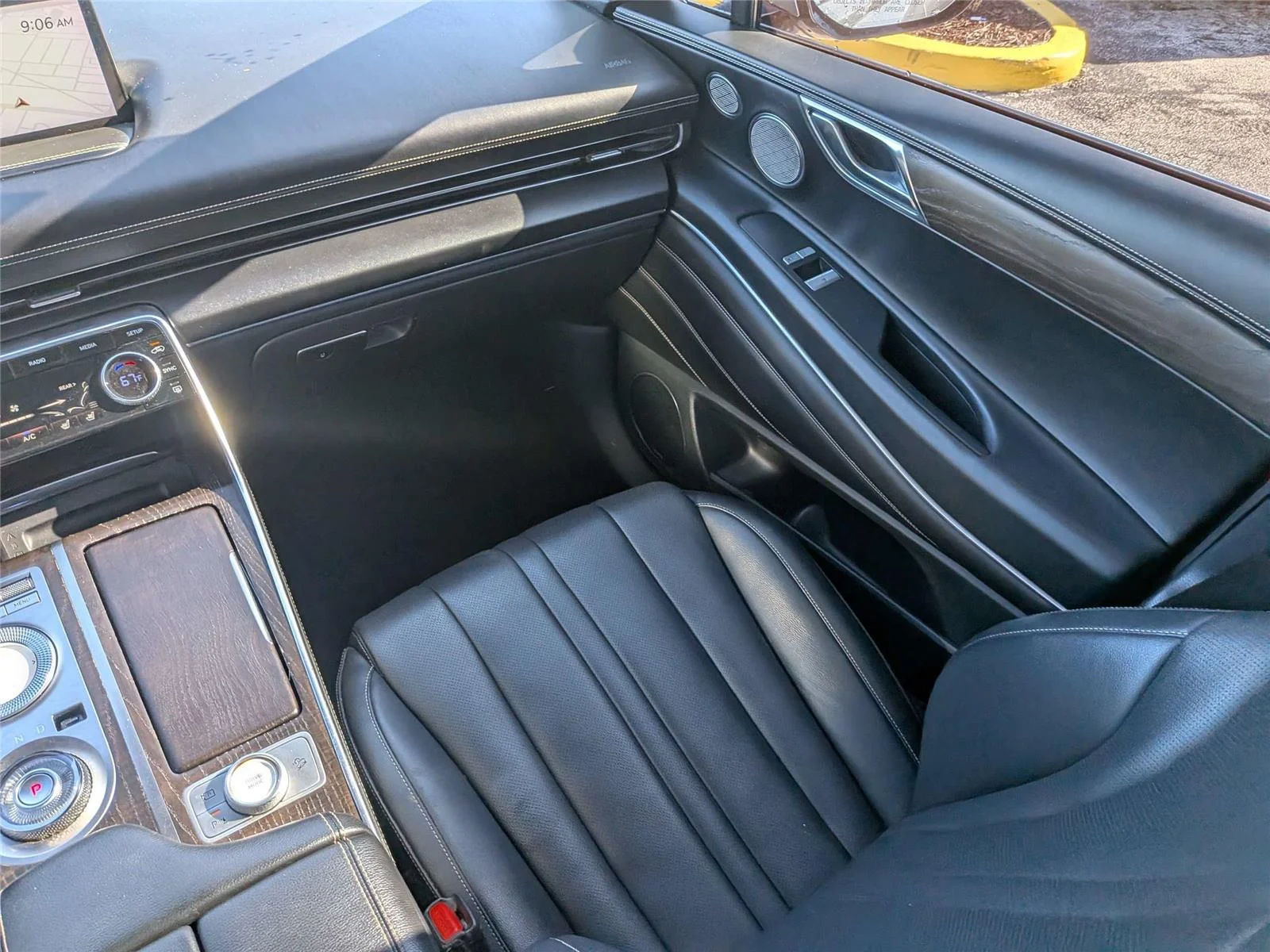 Used 2021 Silver Genesis 2.5T image 19