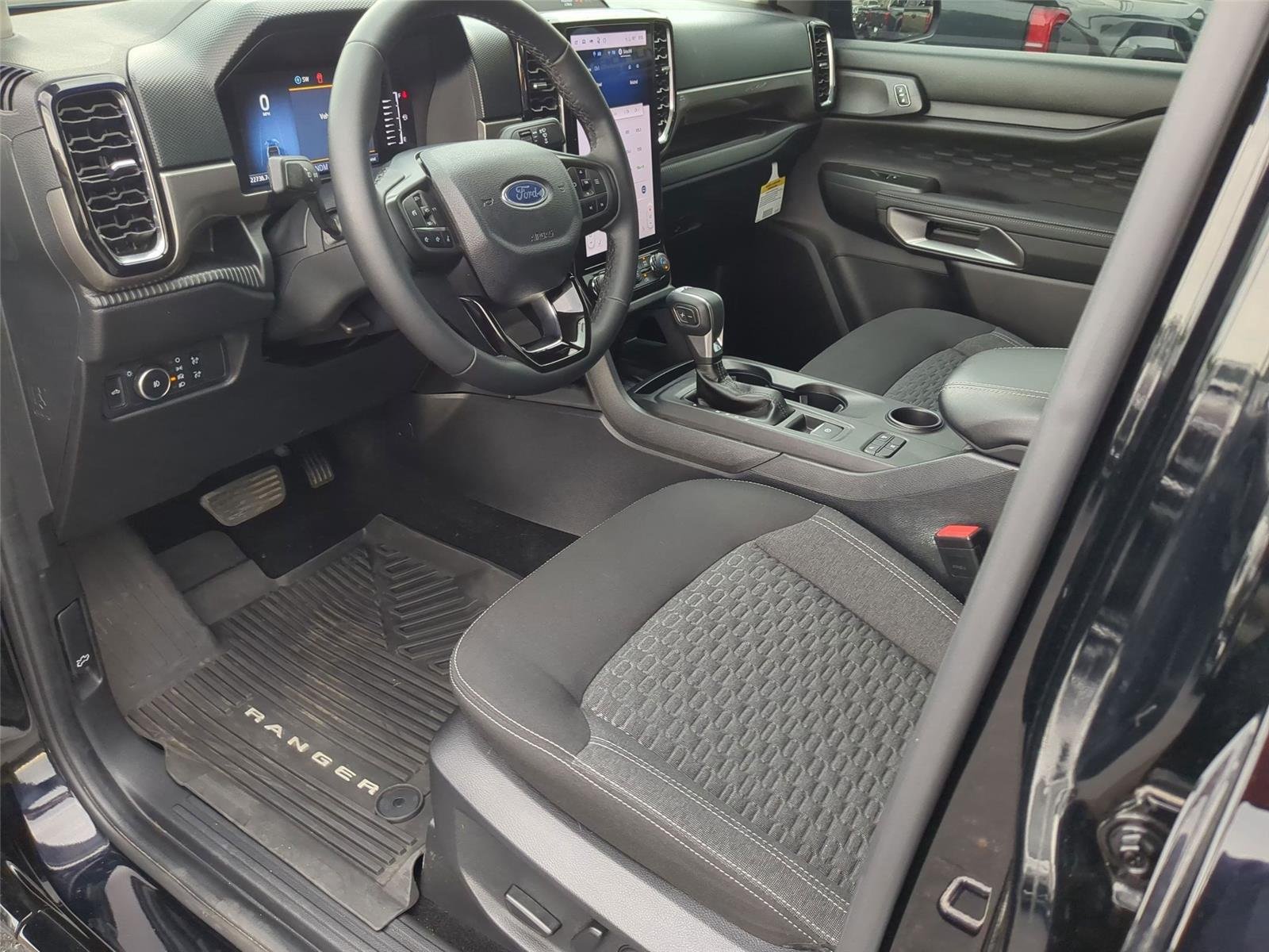 Used 2025 Shadow Black Ford XLT image 18