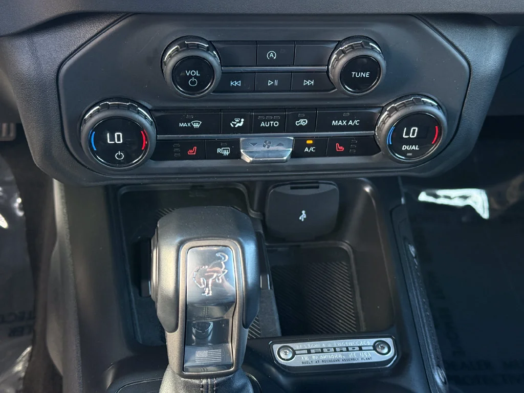 Used 2025  Ford Big Bend image 29