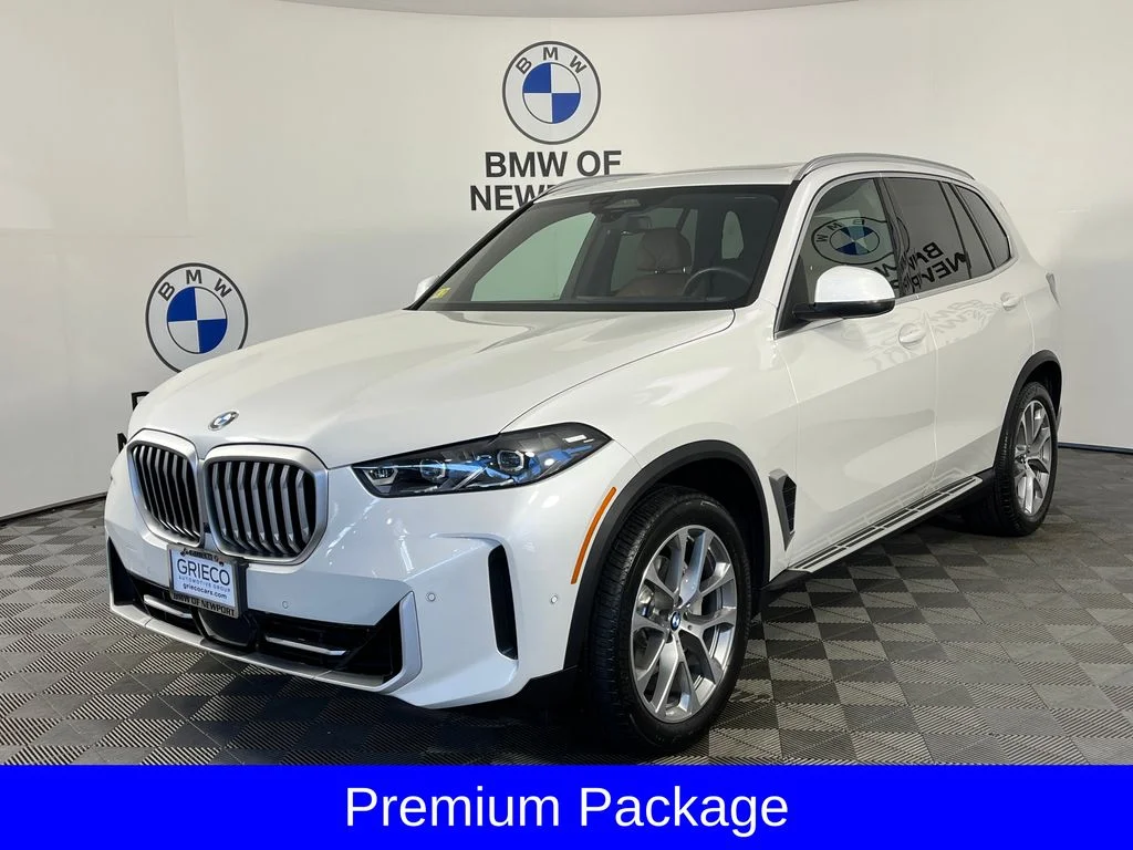 Used 2025 White BMW xDrive40i image 3