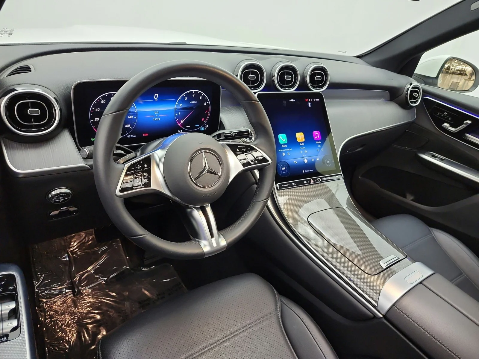 Certified Used 2025 Polar White Mercedes-Benz GLC 300 SUV image 14