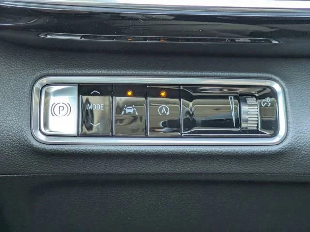 New 2026 Summit White Buick Preferred image 29