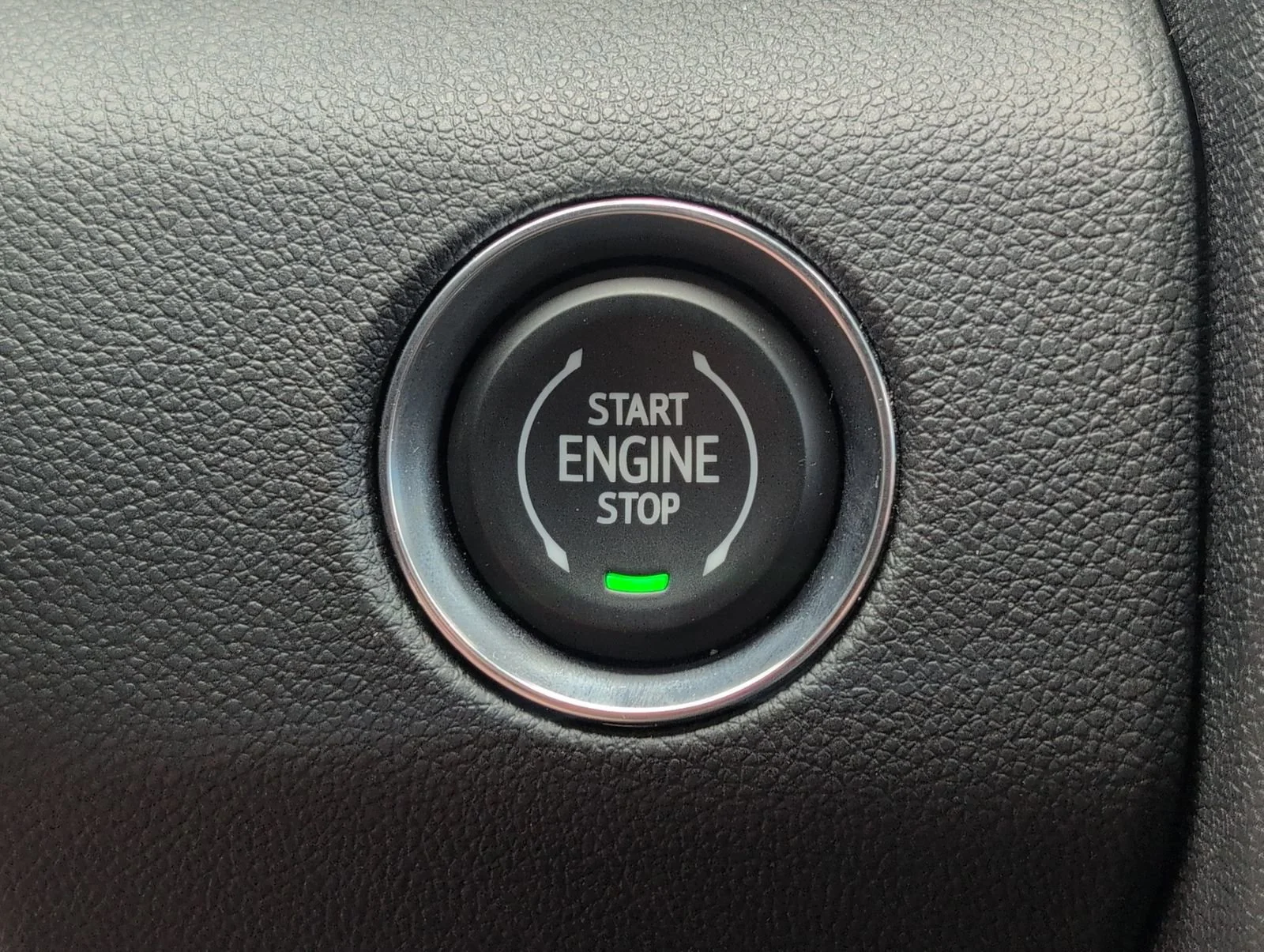 New 2026 Sterling Metallic GMC Elevation image 21