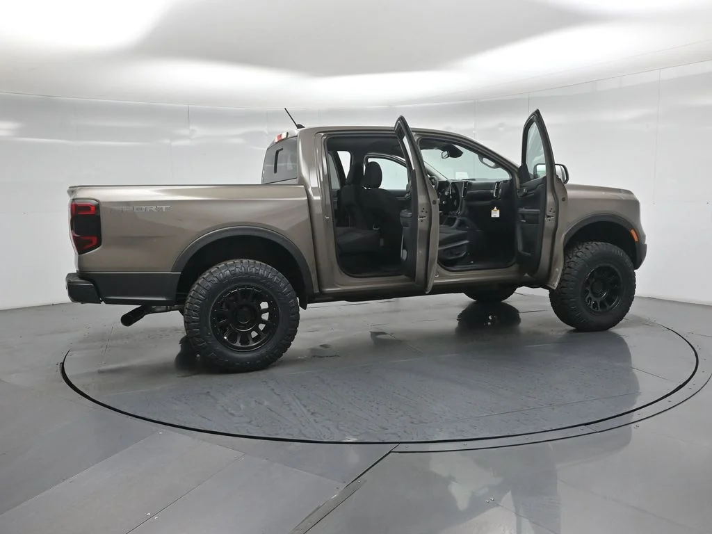 New 2026 Gray Ford XLT image 4