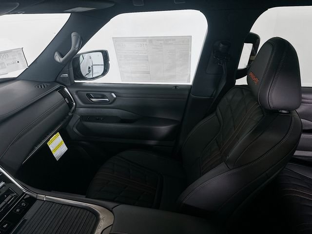 2025 Nissan Armada PRO-4X - Photo 26