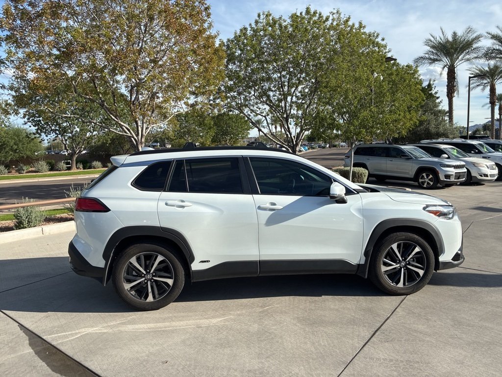 2024 Toyota Corolla Cross photo 2