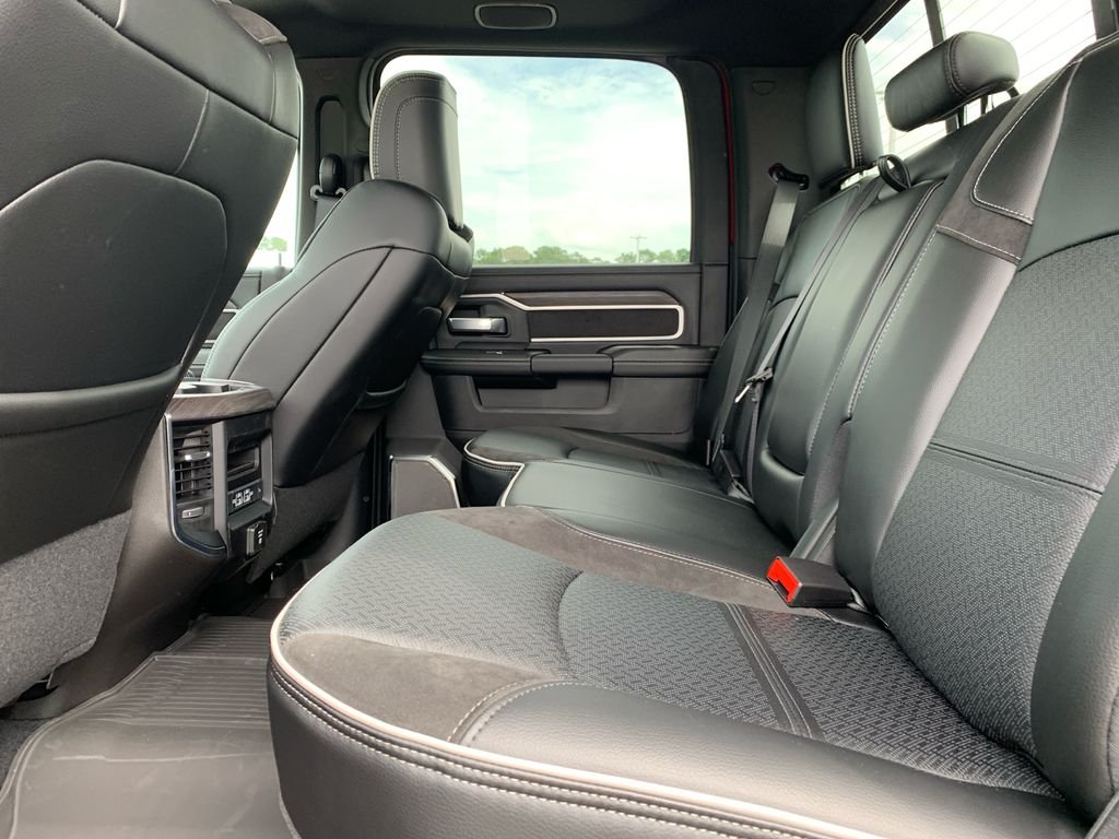 New 2026 Molten Red Pearl-Coat Exterior Paint RAM Laramie image 24