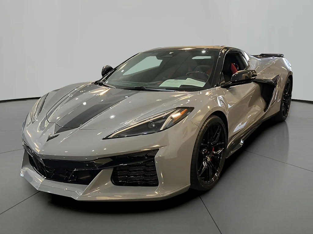 Used 2024 Sea Wolf Gray Tricoat Chevrolet Z06 image 1