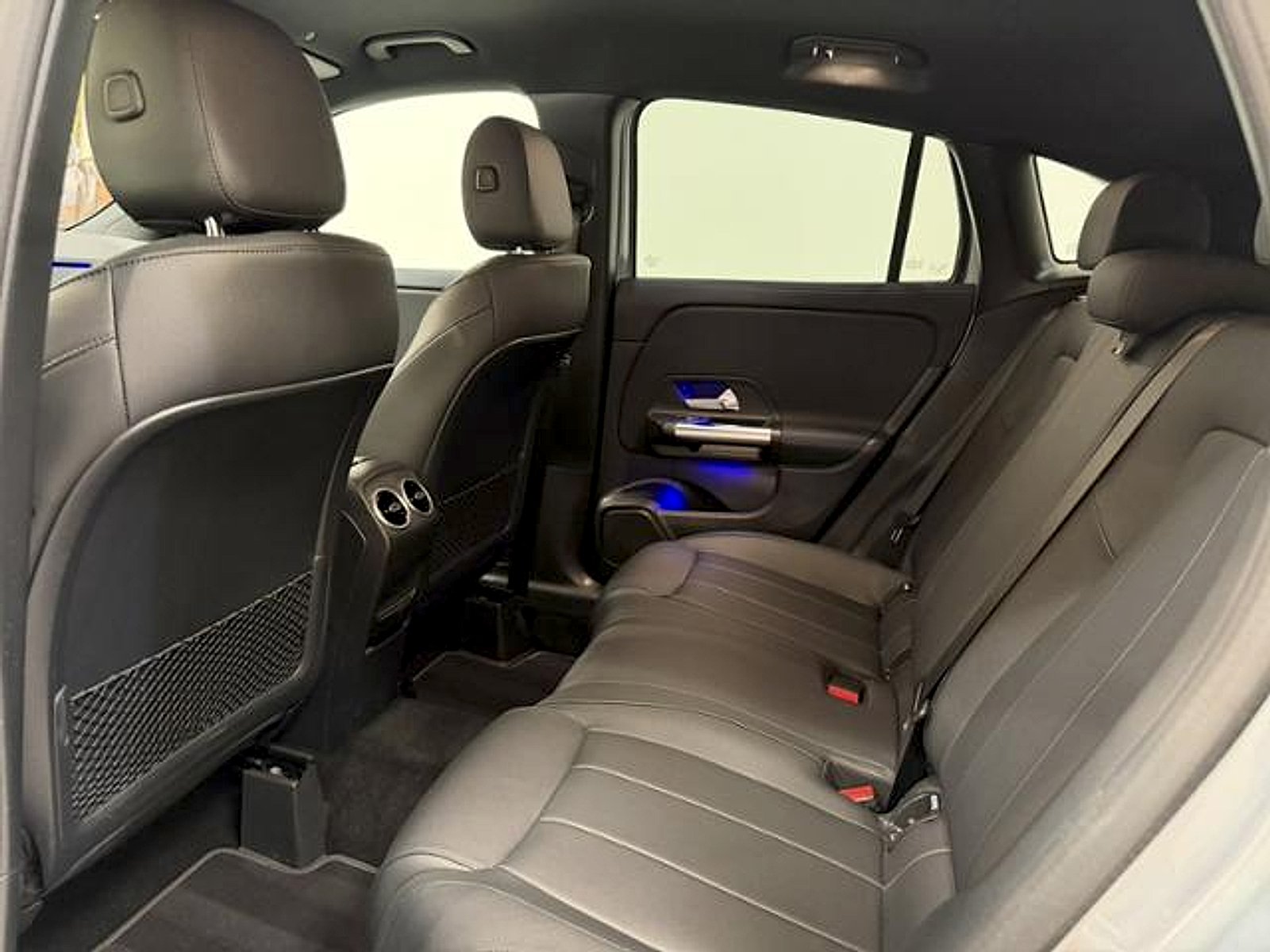 Used 2025 Cirrus Silver Metallic Mercedes-Benz 4MATIC® image 19