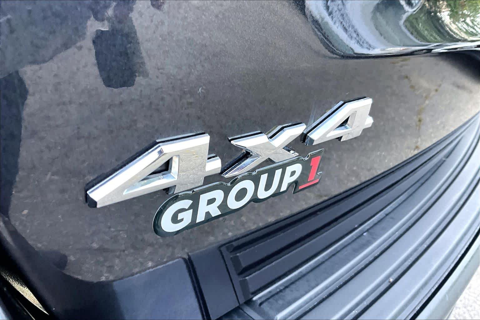 Used 2016 Maximum Steel Metallic Clearcoat Jeep Laredo image 10