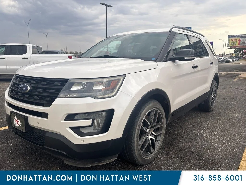 Used 2016 White Ford Sport image 1