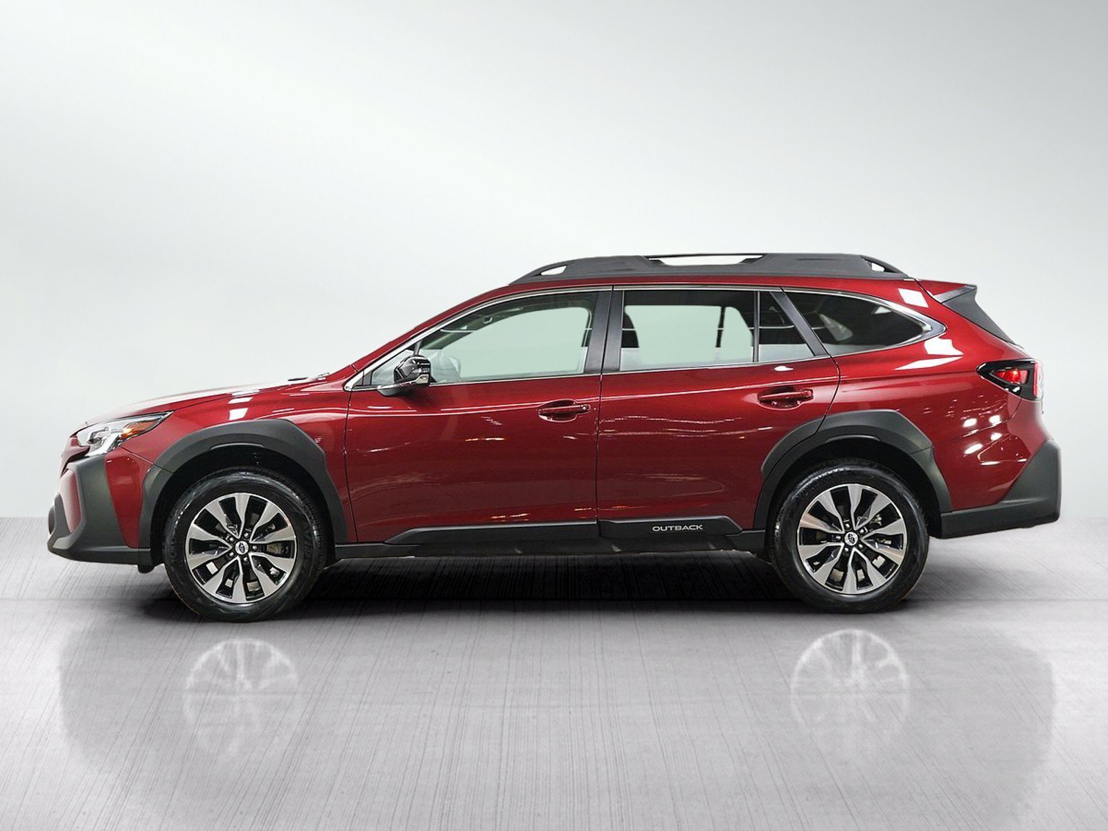 Used 2025 Subaru Outback Limited with VIN 4S4BTGND9S3100325 for sale in Burnsville, Minnesota