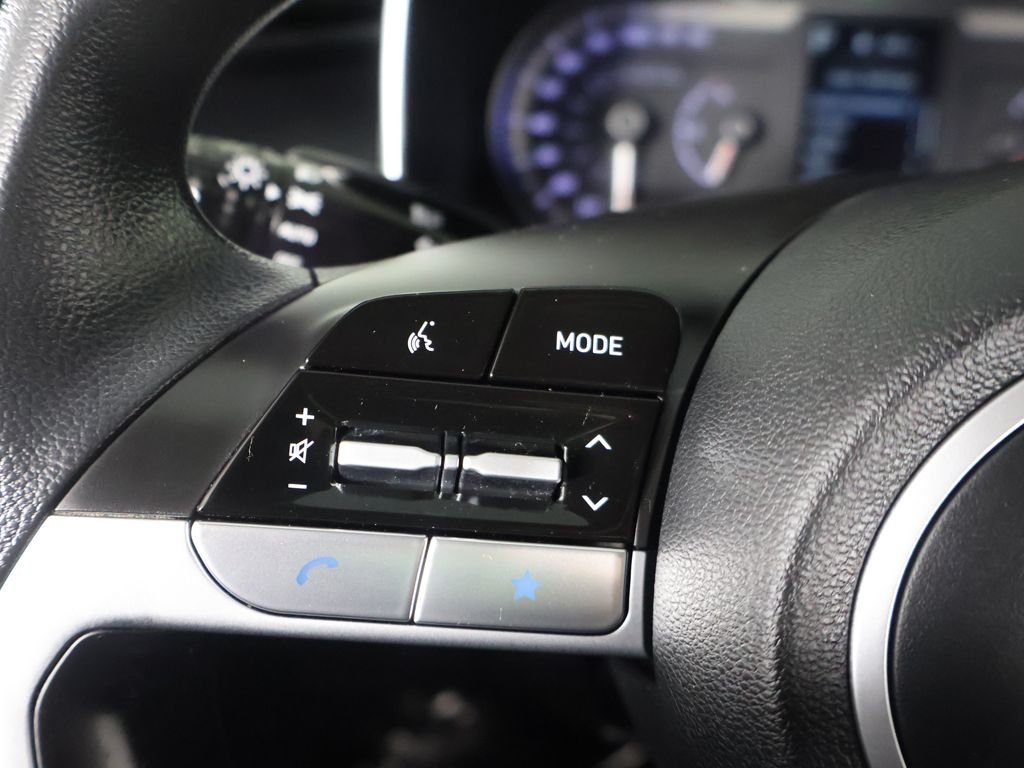 Used 2023 Black Hyundai SEL image 39