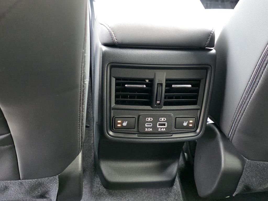 2026 Subaru Outback Limited - Photo 13