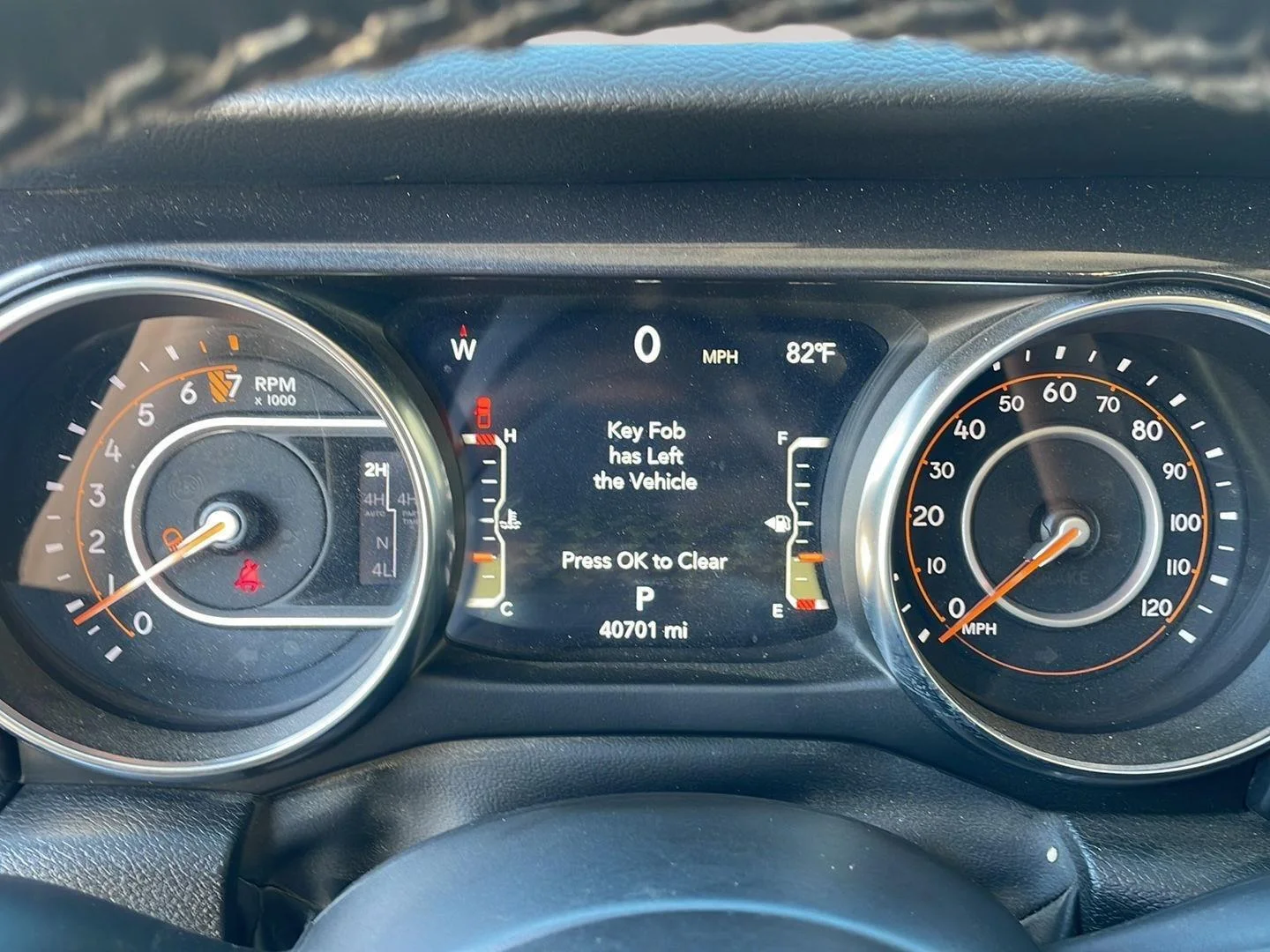 Used 2022 Hydro Blue Pearlcoat Jeep Altitude image 12